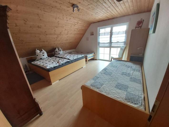 Ferienwohnung für 7 Personen, mit Garten und Ausblick in Eggolsheim