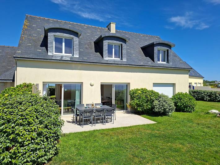 Location de vacances pour 8 personnes, avec terrasse à Le Conquet - 2