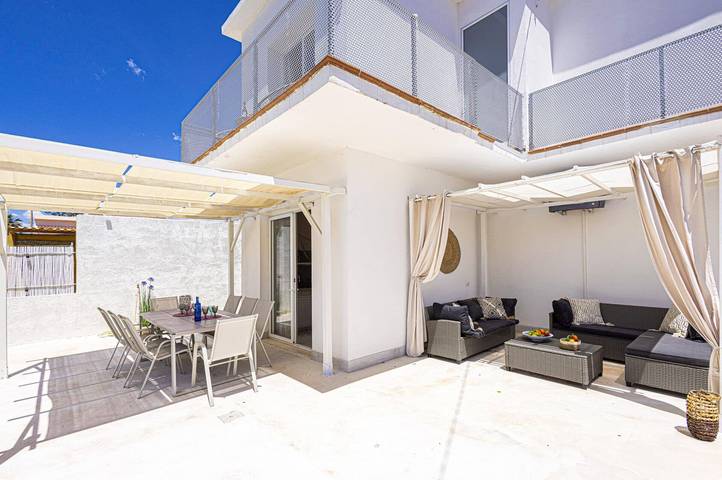 Villa für 8 Personen mit Garten in Santa Maria del Focallo, Ispica