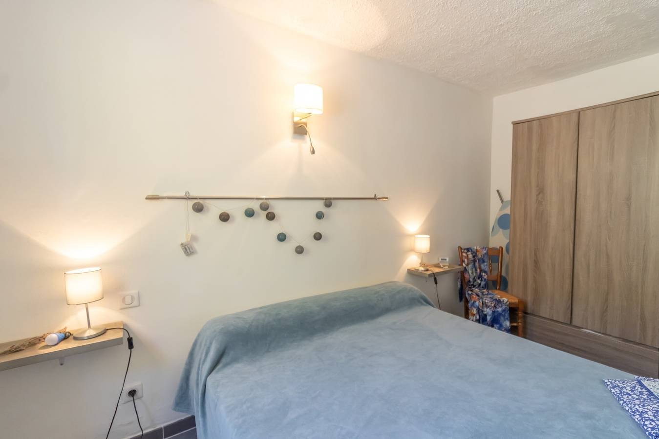 Appartement entier, Appartement 'Corse' avec balcon et Wi-Fi in Serra-di-Ferro, Région d'Ajaccio