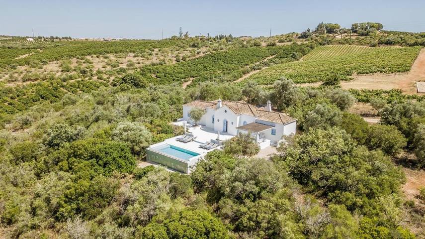 Casa rural para 7 personas, con vistas además de jardín y piscina en Silves - 4