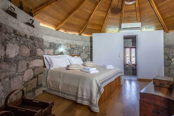 Location de vacances pour 2 personnes, avec jardin et terrasse dans Adamas - 3