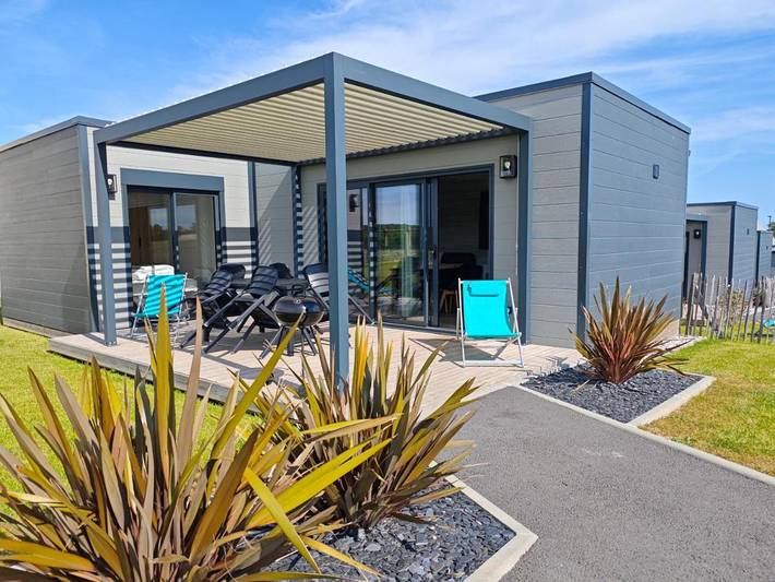 Location de vacances pour 6 personnes, avec Terrasse ainsi que Jardin et Vue à Asnelles