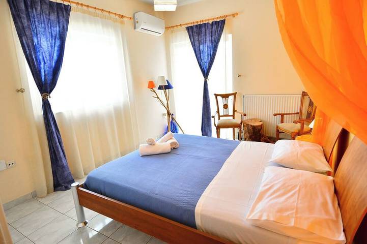 Villa Filoxenia all seasons, near airport, sea, Athens in Agia Marina (Koropi), Regionalbezirk Ostattika