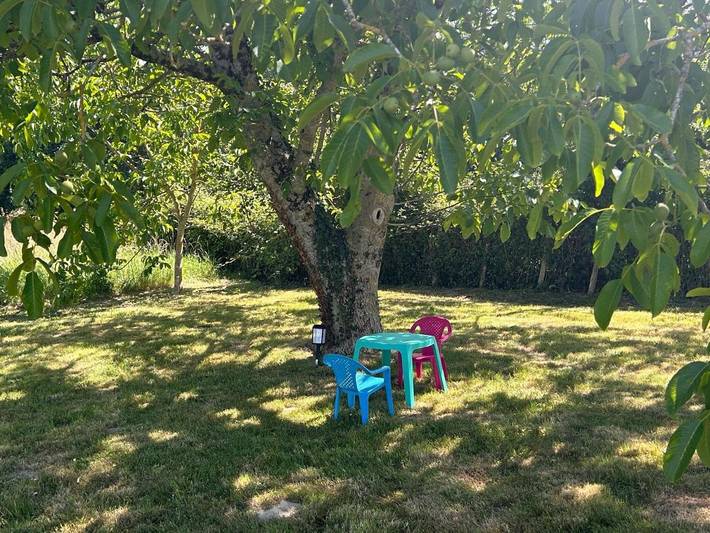 Location de vacances pour 8 personnes, avec piscine et jardin, adapté aux familles dans Fontguenand - 4