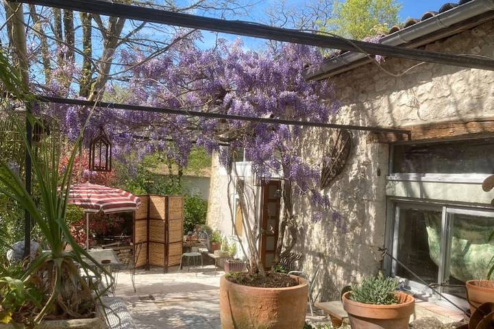 Location de vacances pour 7 personnes, animaux acceptés à Loubès-Bernac - 3