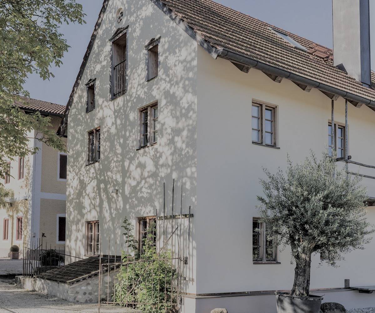 Ganze Ferienwohnung, Zuhäusl am Chiemsee - Appartement Getreidekasten im 1. Og, 1 Schlafzimmer, Dusche / Wc, 54qm in Breitbrunn am Chiemsee, Chiemsee