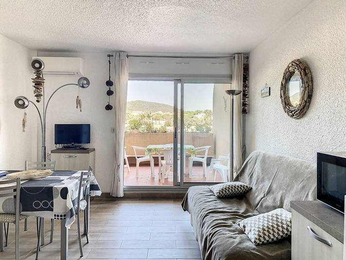 Gîte pour 4 personnes, avec terrasse et piscine dans Port de Bormes les Mimosas - 3