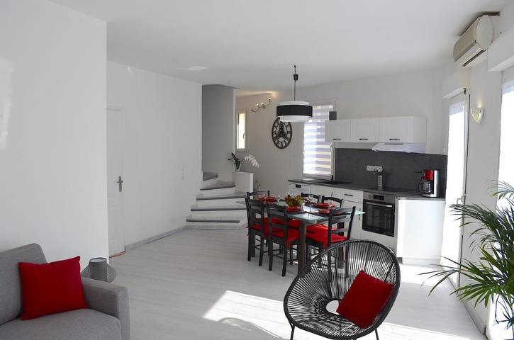 Appartement de vacances pour 4 personnes, avec balcon et vue, animaux acceptés