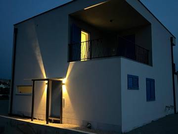 Ferienhaus für 8 Personen, mit Balkon und Balkon/Terrasse, mit Haustier in Razanac