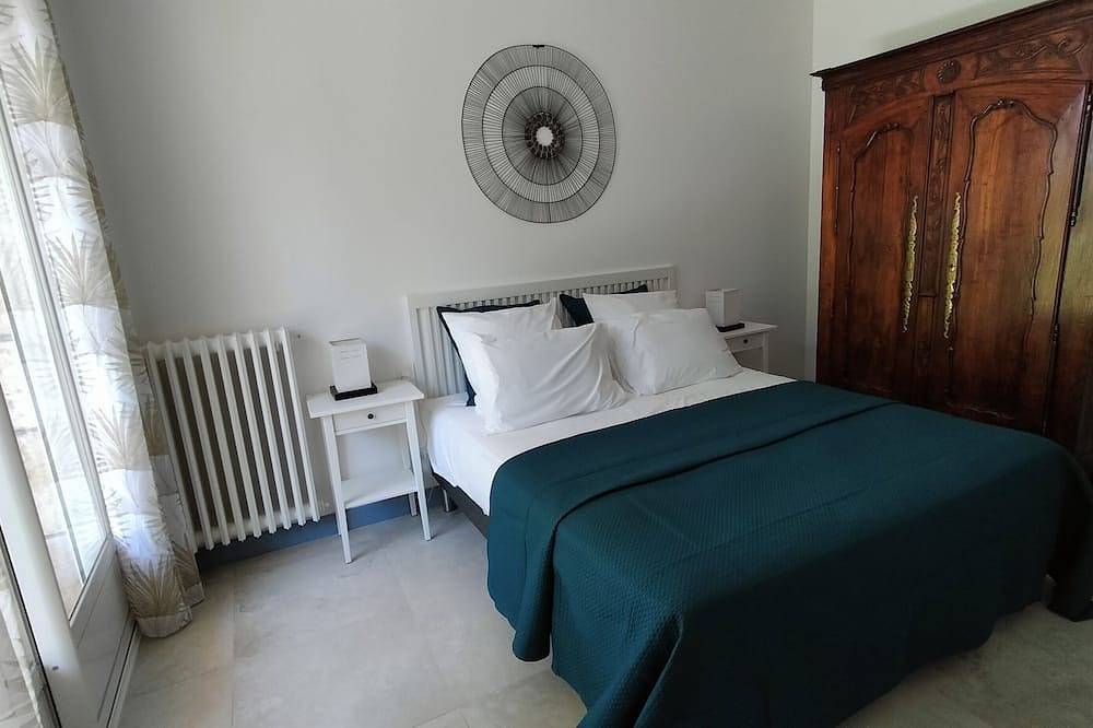 Gîte L'Amandier situé au calme au milieu des pins et proche des plages in Béziers, Côte d'Améthyste