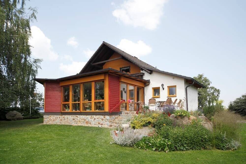 Ganze Wohnung, Helle Ferienwohnung (60 qm) für bis zu 5 Personen in Georgenberg, Naturpark Nördlicher Oberpfälzer Wald