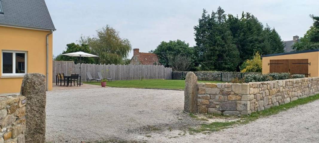 Location de vacances pour 8 personnes, avec jardin à Quettehou - 2