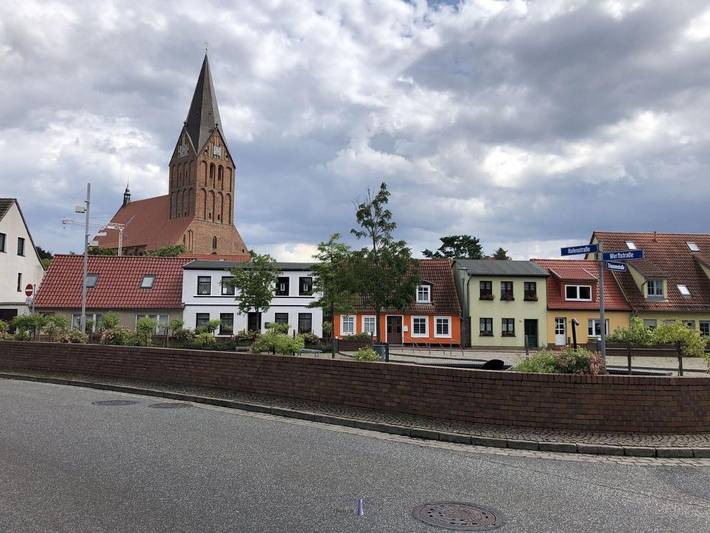 Boot für 4 Personen, mit Terrasse und Sauna sowie Ausblick in Barth - 2