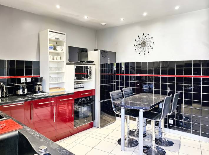 Casa cómoda en Ver-sur-Mer con jardín privado in Ver-sur-Mer, Côte de Nacre