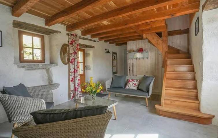 Location de vacances pour 6 personnes, avec balcon et jardin à Sauliac-sur-Célé - 3