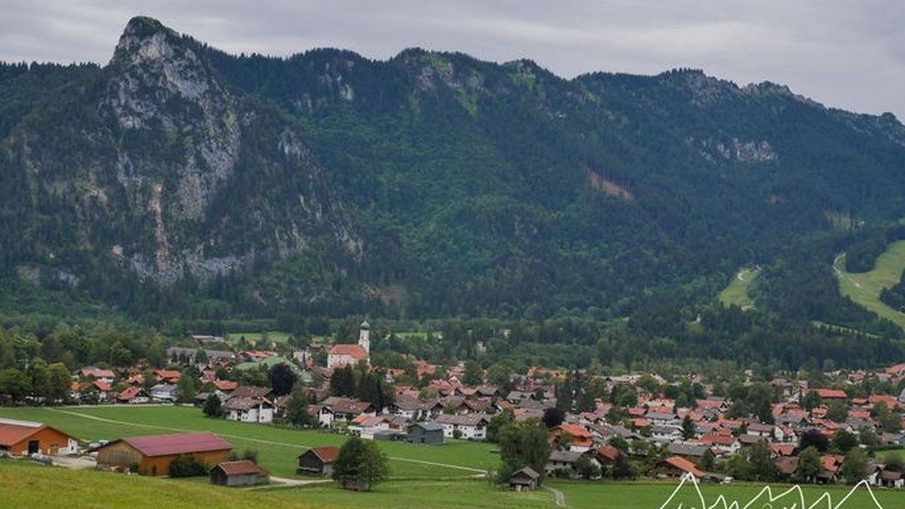Geheel vakantieappartement, Vakantieappartement voor 4 personen met terras in Oberammergau, Beierse Alpen