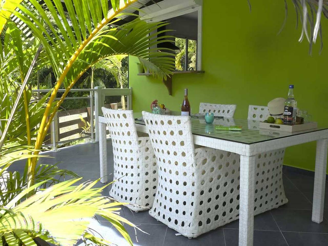Ganze Wohnung, Charmantes Apartment in Lamentin mit Pool in Lamentin, Guadeloupe