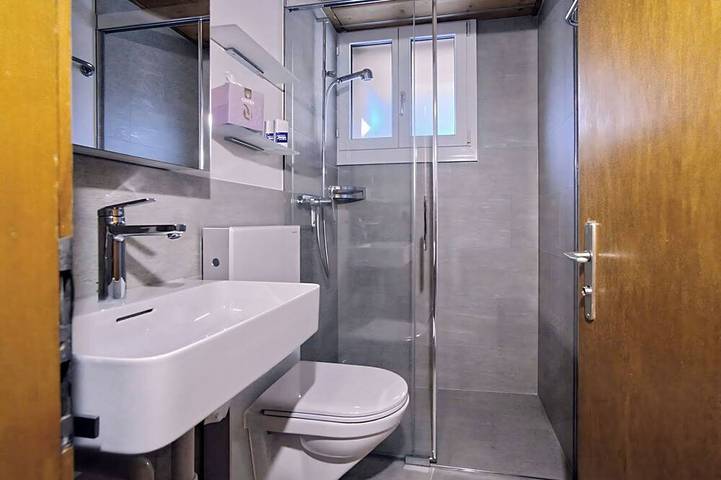 Ganze Wohnung, Genoveva Sax, Obersaxen-Meierhof, (Obersaxen), 34065B in Meierhof, Obersaxen