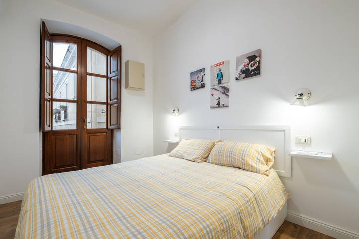 Tramonto über Sant’Efisio – Modernes Apartment mit Blick auf die Kirche in Stampace, Cagliari