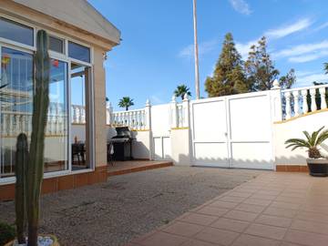 Bungalow para 4 Personas en Las Calas, Torrevieja, Foto 1