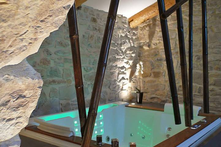 Location de vacances pour 2 personnes, avec jardin et jacuzzi à Carnas - 3