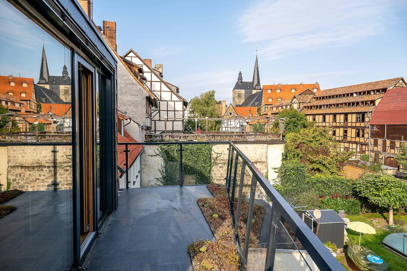 Design-Haus mit Weitblick über Quedlinburg in Quedlinburg, Harzvorland