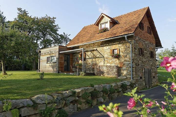 Ferienhaus für 6 Personen, mit Balkon und Garten sowie Pool in Pischelsdorf am Kulm