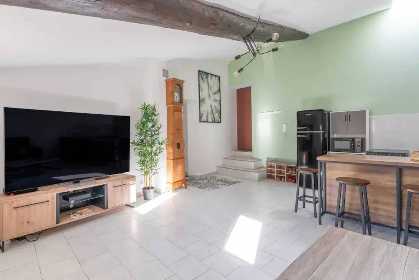 Ganze Wohnung, Moderne Wohnung in L'Isle-sur-la-Sorgue, 50 qm mit Parkplatz. in L'Isle-sur-la-Sorgue, Vaucluse