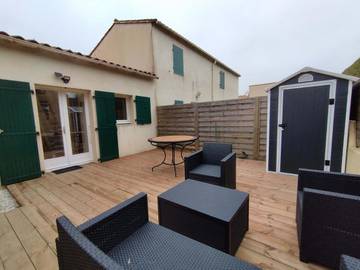 Gîte pour 4 personnes, avec terrasse dans Plage Du Douhet Saint Georges D Oleron