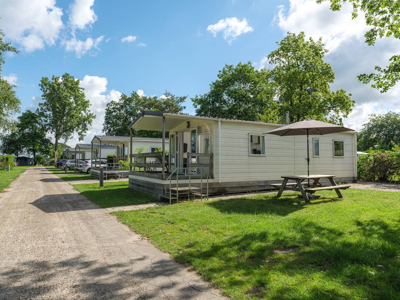 Vakantiepark Mölke — Simple home met veranda | 6 pers. in Sallandse Heuvelrug