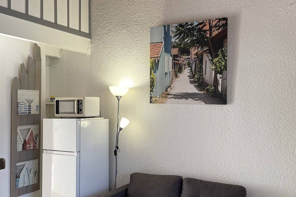 A Deux pas de la Plage, Maison Mitoyenne Avec Jardin Terrasse in Biscarrosse Plage, Biscarrosse