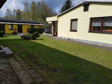 Bungalow für 6 Personen, mit Garten und Whirlpool sowie Terrasse, mit Haustier in Trassenheide