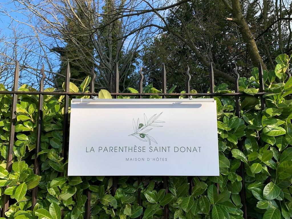 Chambres d'hôtes La Parenthèse Saint Donat - La Chambre Poulideta in Aix-en-Provence, Région d'Aix-en-Provence