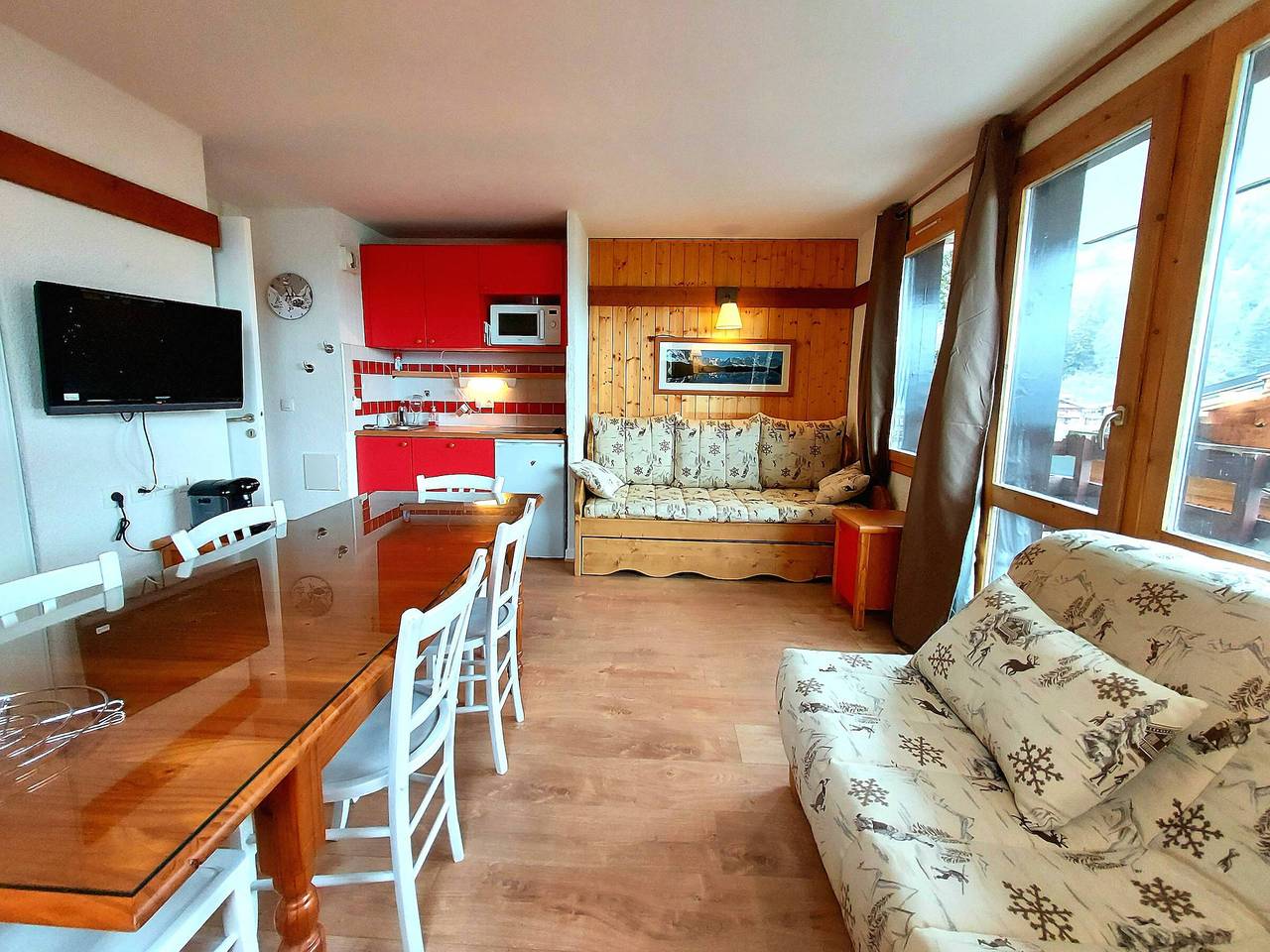 Ganze Wohnung, Geräumige 2-Zimmer-Wohnung mit Balkon und Parkplatz, im Herzen von Plagne 1800 in La Plagne, La Plagne-Tarentaise