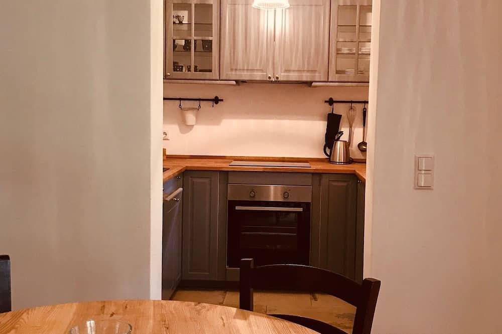 Ganze Wohnung, Hof Kaltenbrunn - modernes Apartmen im Grünen in Aying, Oberbayern