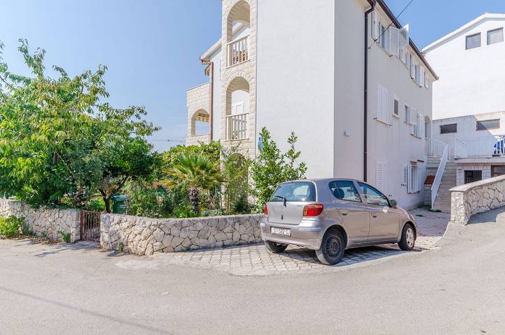 Gîte pour 3 personnes, avec Balcon à Okrug Gornji - 4