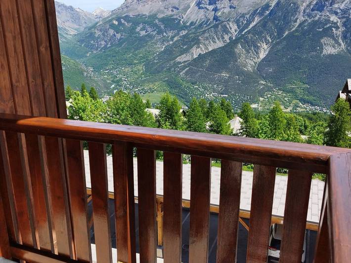 Gîte pour 4 personnes, avec balcon et piscine à Puy-Saint-Vincent