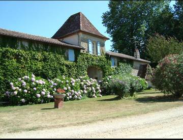 Gîte pour 6 personnes, avec terrasse ainsi que jardin et piscine, animaux acceptés à Gamarde-les-Bains