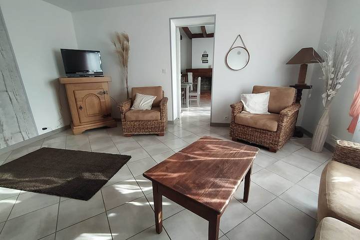 Location de vacances pour 6 personnes, avec terrasse et jardin à Écueillé