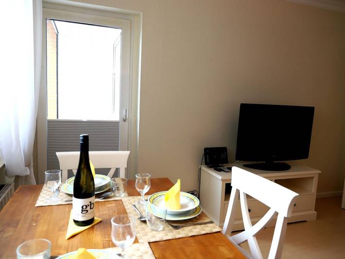 Ganze Wohnung, 2-Zimmer-App. mit West-Balkon und Wellnessbereich für 3 Pers. in Westerland in Westerland, Sylt (Gemeinde)