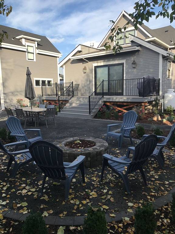 3 Master Suites Downtown Carlton - Boccia-Platz und Feuerstelle in Carlton, Yamhill County