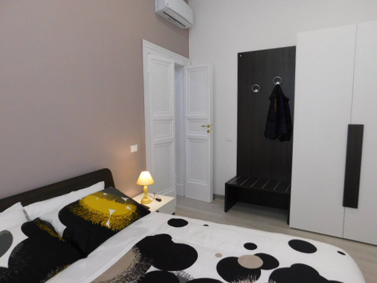 Apartamento entero, Apartamento contemporáneo en Trapani, 50 m² con balcón in Trapani, Provincia de Trapani