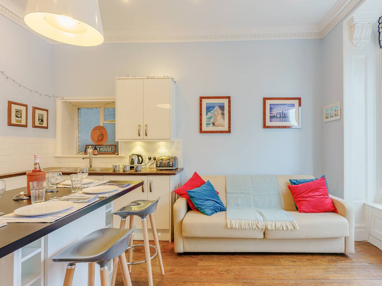 Viking Bay Apartment in Botany Bay, Kent