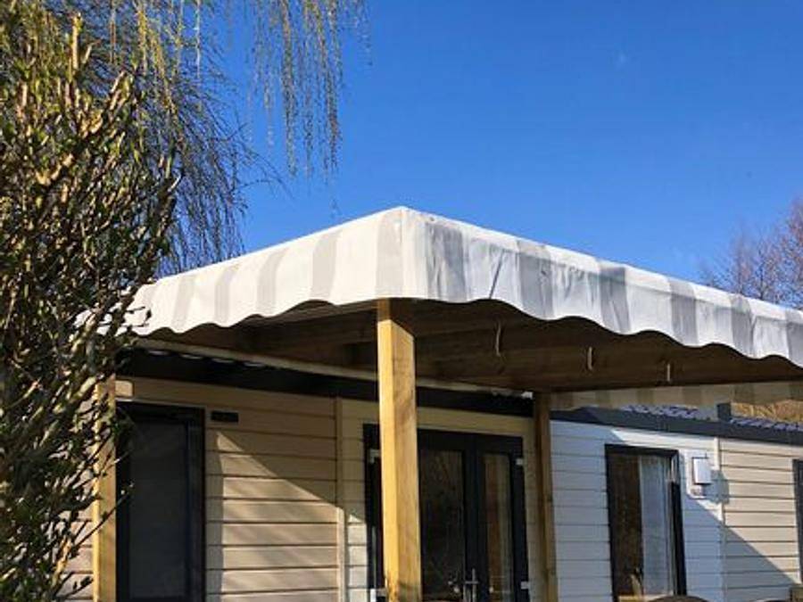 Camping Sites et Paysages - Domaine de la Catinière - Mobilhome 6 personas - Premium - 3 habitaciones - Tv - con terraza cubierta - lavavajillas in Fiquefleur-Équainville, Región de Bernay