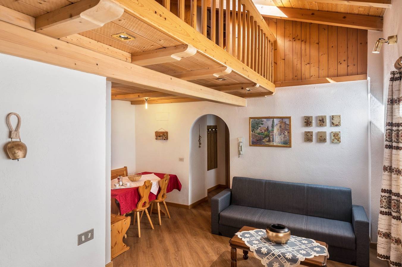 Ganze Wohnung, Ferienwohnung 'Appartamento Cinzia' mit Blick auf die Berge in Moena, Dolomiti Superski