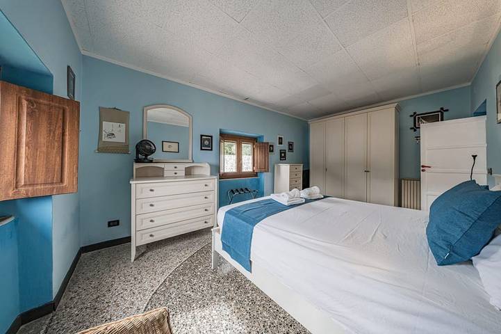Ganze Wohnung, [Historische Villa 2] Meerblick & Terrasse in Bagni Hilton, Noli