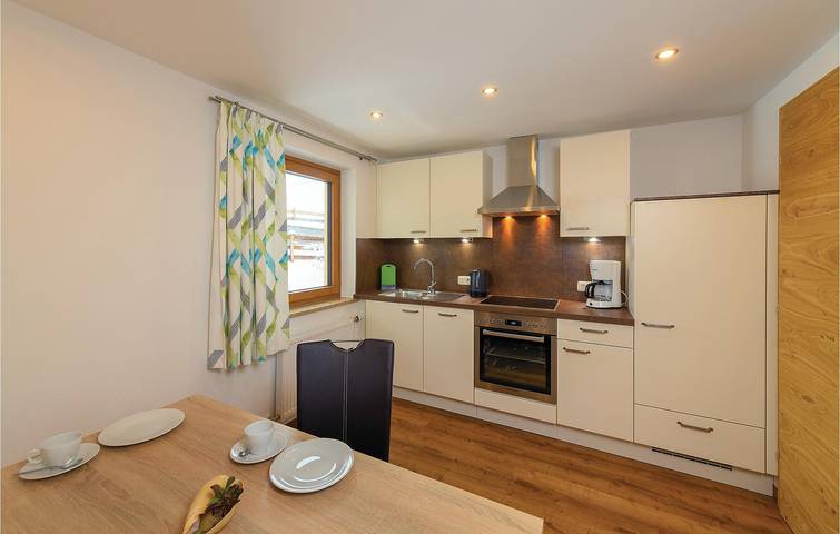 Ganze Ferienwohnung, Gemütliche Ferienwohnung mit Garten, WLAN und Parkplatz in der Nähe des Skigebiets Großarl in Hohe Tauern, Großarl