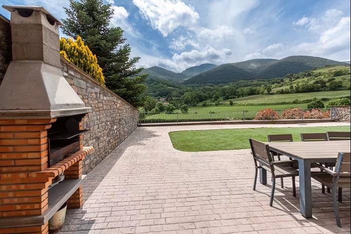 Maison 4 ch. 10 Pers. Cheminée, Bbq et Vues Cadí in Montellà, Montellà i Martinet