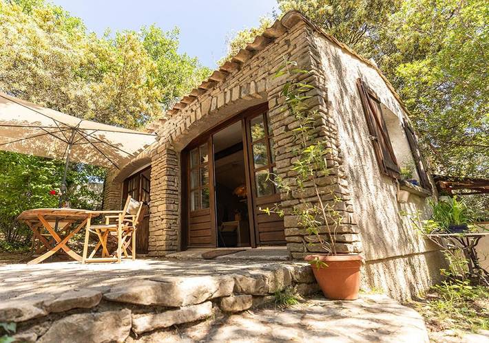 Gîte pour 5 personnes, avec Terrasse ainsi que Jardin et Piscine à Saint-Bauzille-de-Montmel